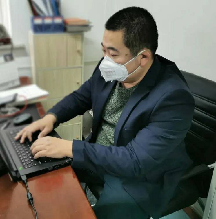 1585556361100999p673.jpg 39c6f3d6-3fd4-4d66-89bf-6910dd3d4d6c.jpg